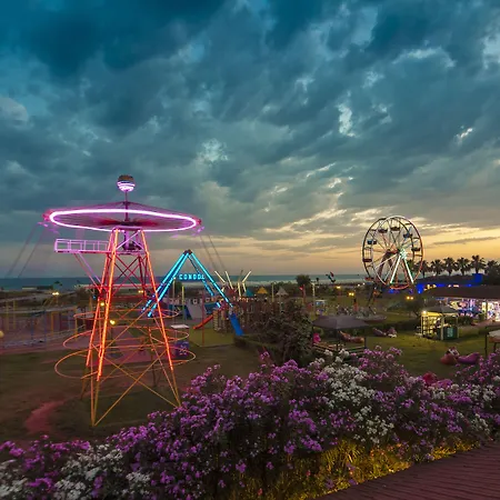 Club Turan World - Kids Concept Sidé