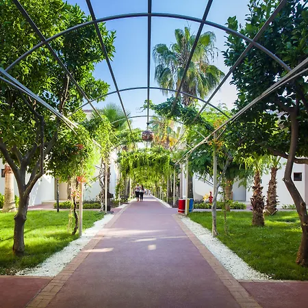 Club Turan World - Kids Concept 5* Sidé