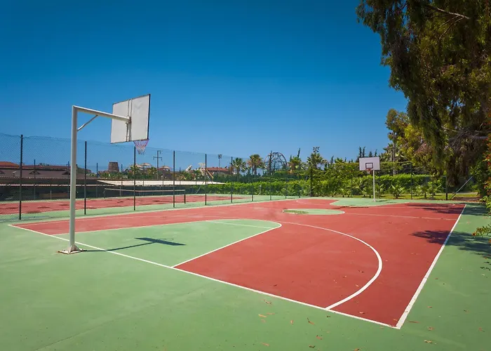 Club Turan World - Kids Concept סייד